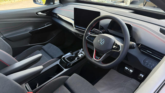 Volkswagen ID.4 250kW 4MOTION GTX Edition 79kWh 5dr Auto Electric Estate - Image 6